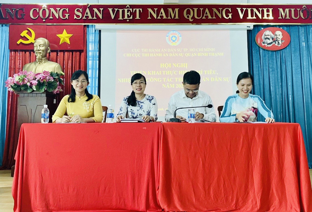 Tập thể Chi cục THADS quận Bình Thạnh không ngừng phấn đấu hoàn thành chỉ tiêu nhiệm vụ