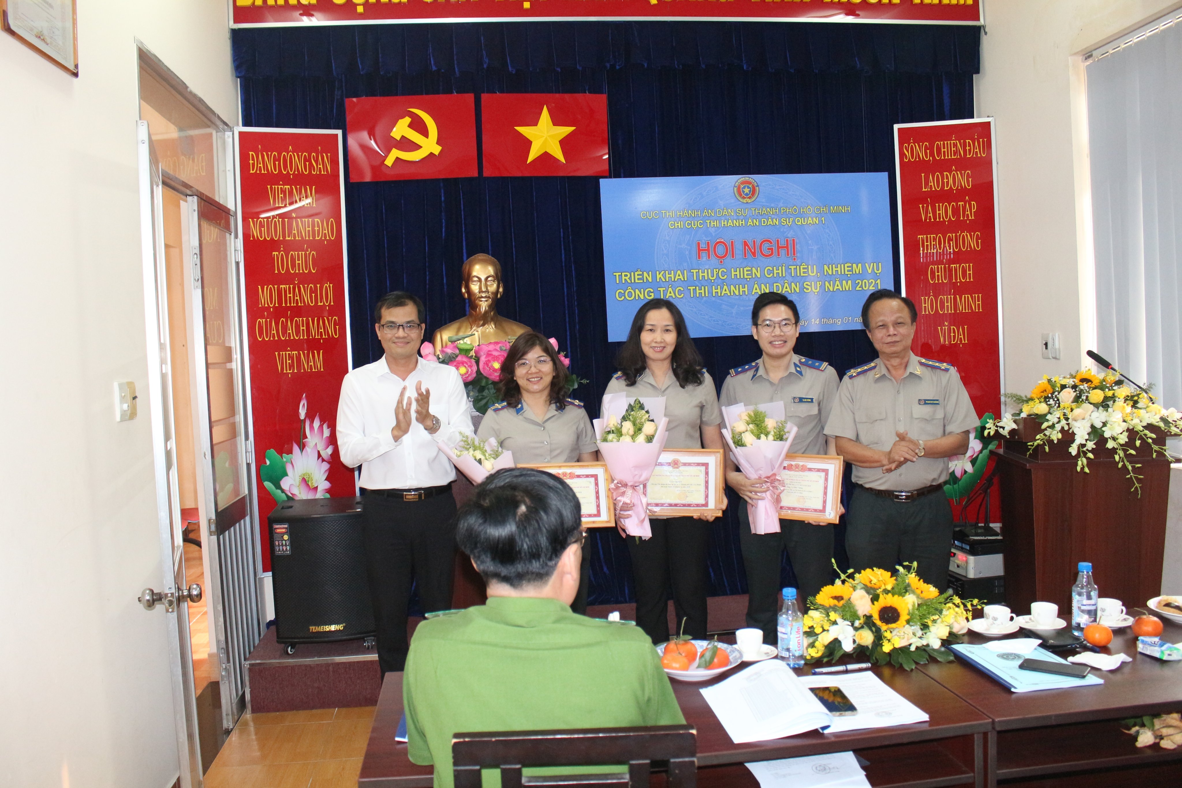 Chi cục Thi hành án dân sự Quận 1 nỗ lực hoàn thành xuất sắc các chỉ tiêu, nhiệm vụ công tác