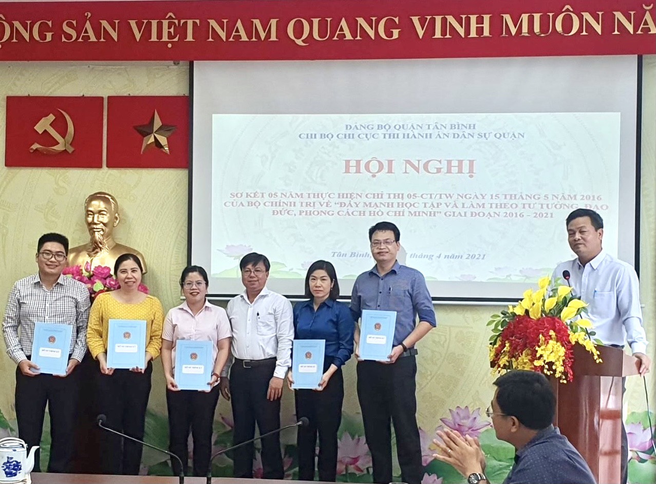 Chi cục THADS quận Tân Bình Sơ kết thực hiện Chỉ thị số 05-CT/TW