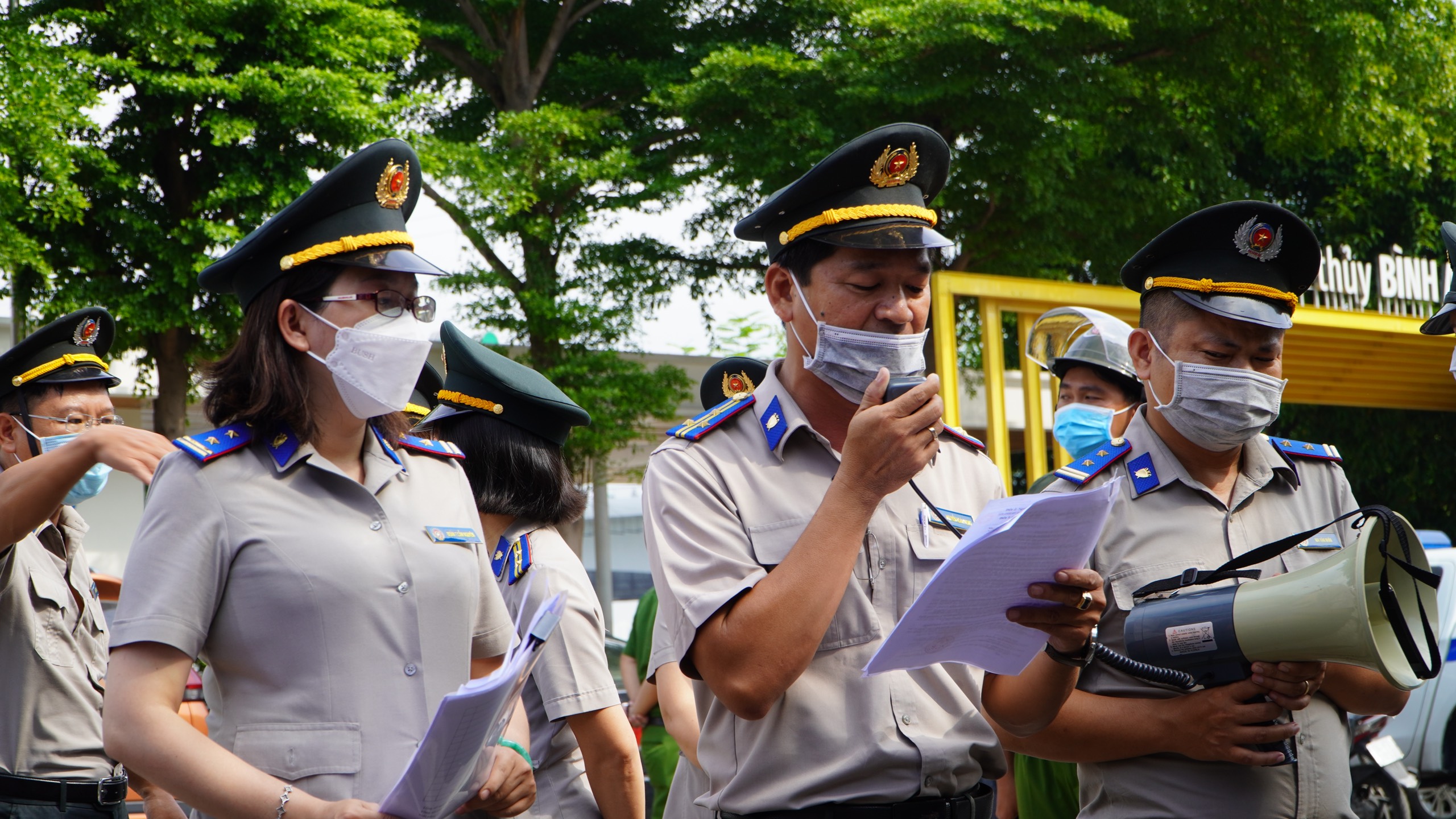 TP.Thủ Đức:  Cưỡng chế bên thuê, bàn giao mặt bằng cho người được thi hành án