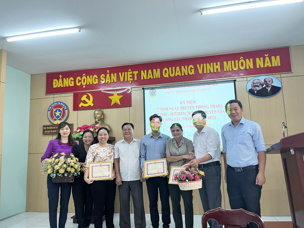 Chi cục THADS  Quận 12 gặp mặt cán bộ công chức nhân dịp 77 năm Ngày truyền thống Thi hành án dân sự (19/7/1946 – 19/7/2023) và 30 năm chuyển giao công tác (1993-2023)