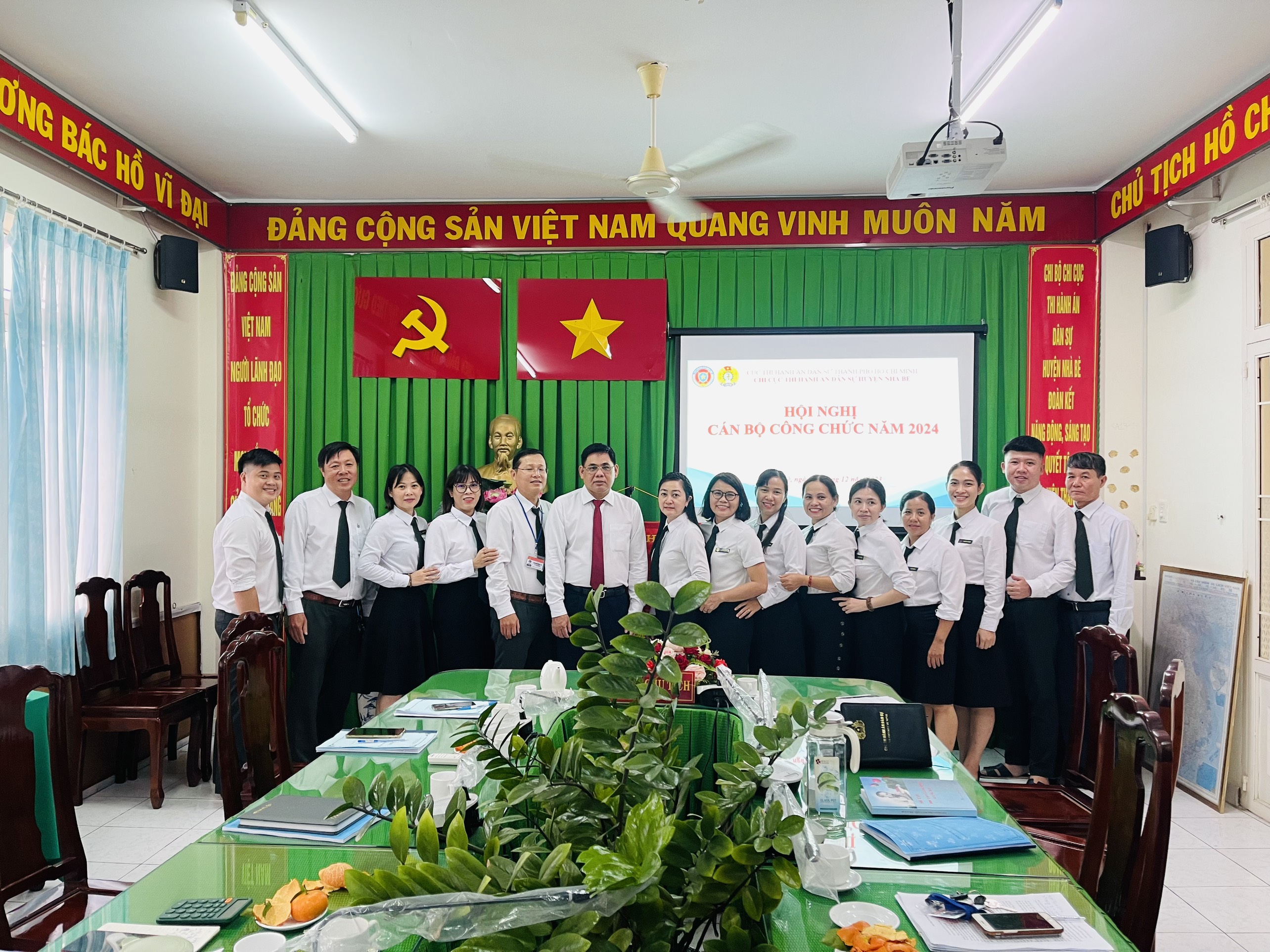 CHI CỤC THI HÀNH ÁN DÂN SỰ HUYỆN NHÀ BÈ  TỔ CHỨC HỘI NGHỊ CÁN BỘ CÔNG CHỨC NĂM 2024