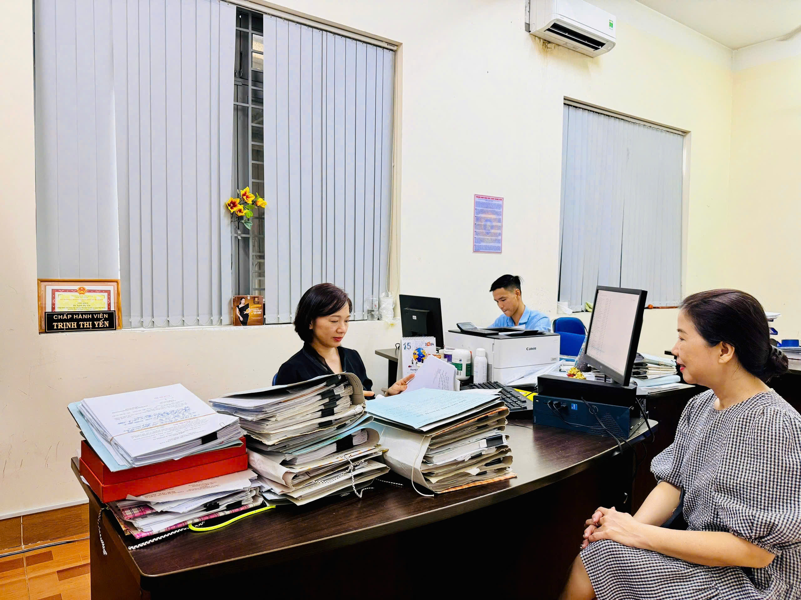 Công chức, người lao động Chi cục THADS Quận 1 nỗ lực, tập trung thực hiện chỉ tiêu, nhiệm vụ ngay từ những ngày đầu năm công tác 2025