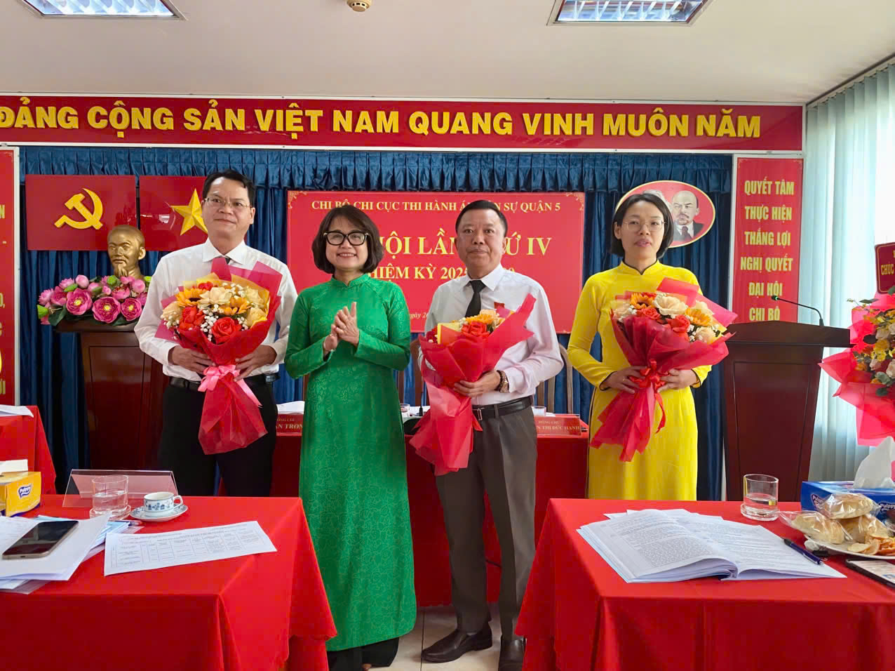 Chi bộ Chi cục Thi hành án dân sự Quận 5 tổ chức thành công Đại hội Chi bộ nhiệm kỳ 2025-2030