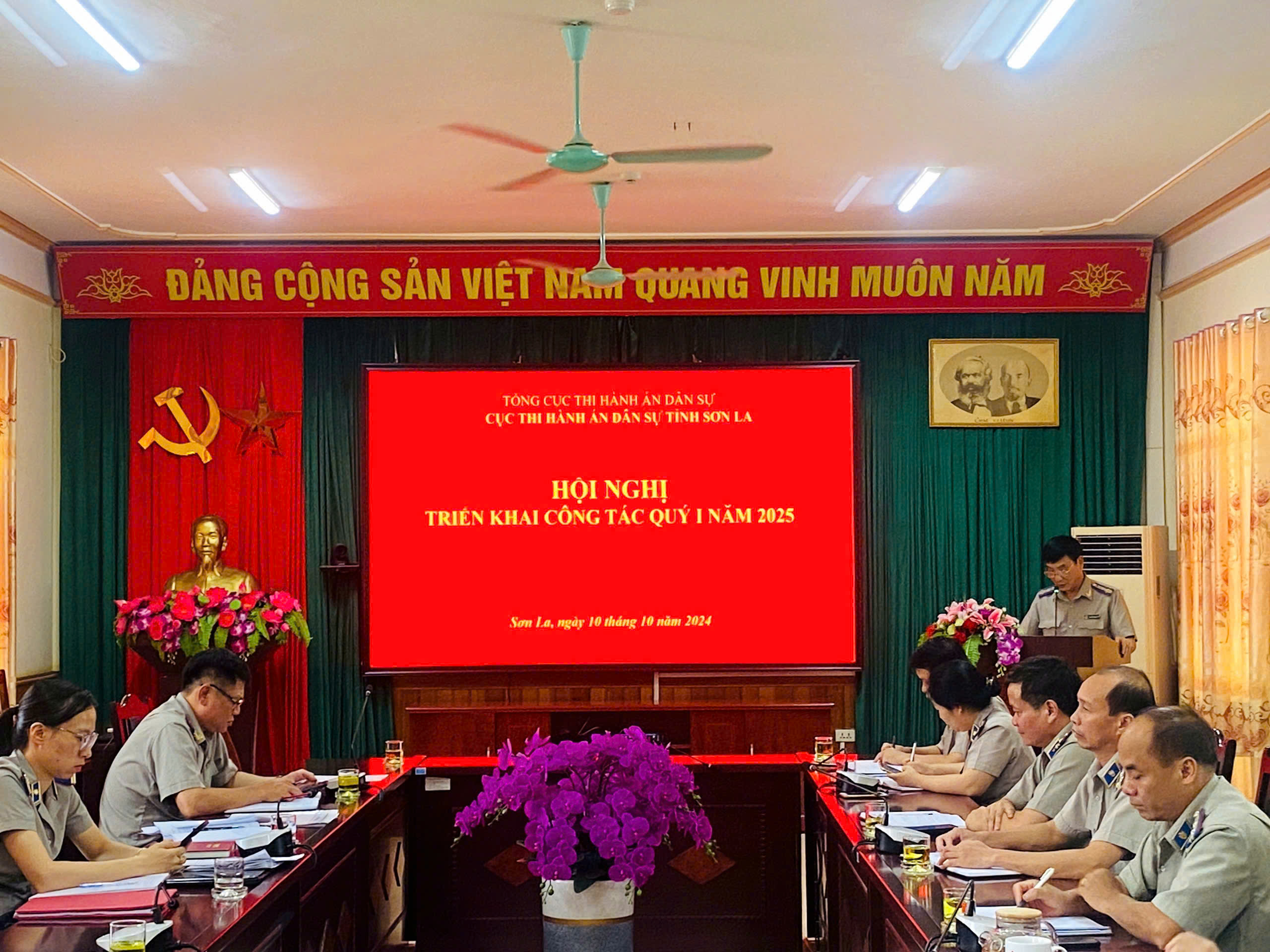 Cục Thi hành án dân sự tỉnh Sơn La tổ chức Hội nghị triển khai công tác Quý I năm 2025.