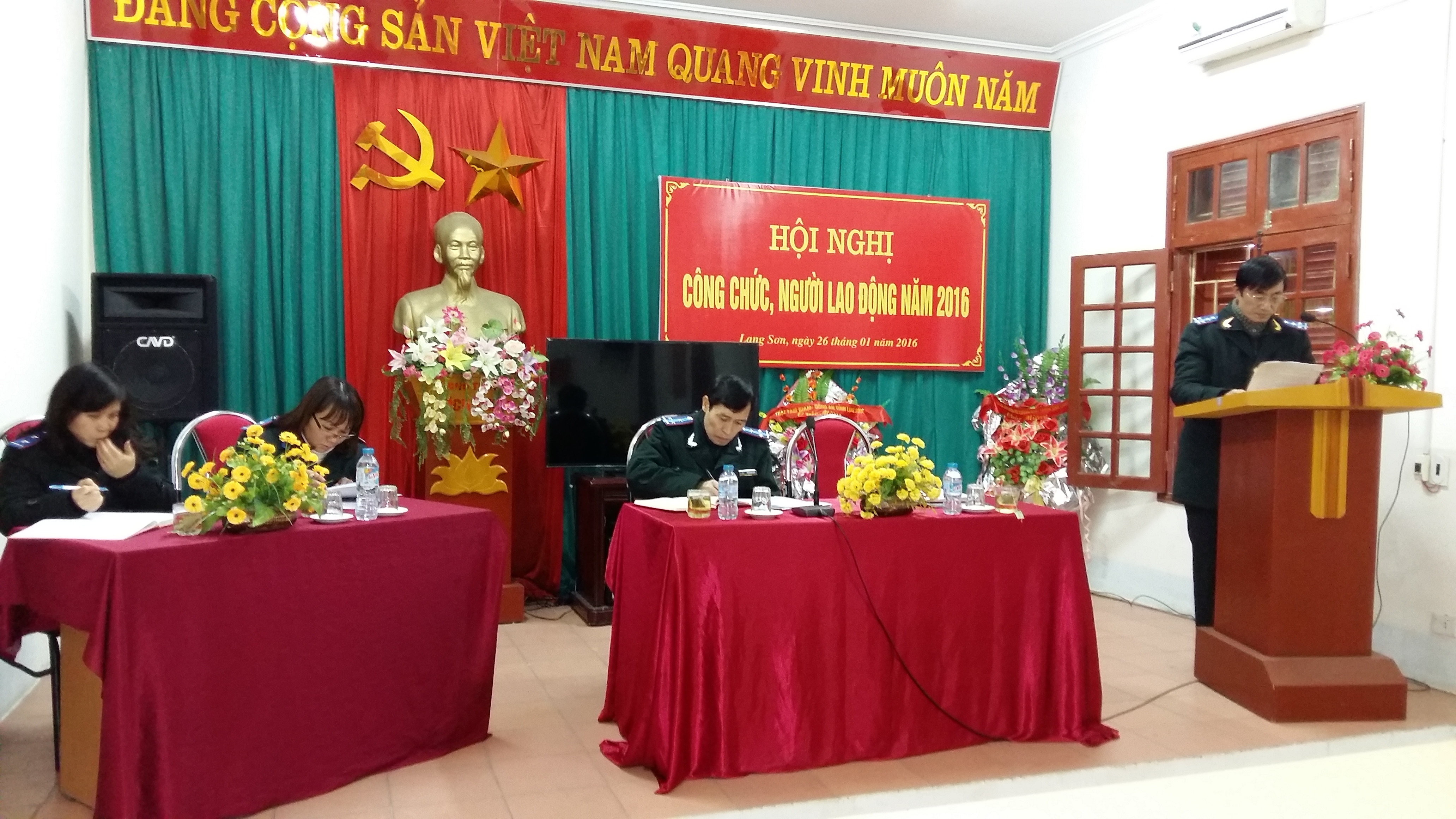 Hội nghị công chức, người lao động năm 2016