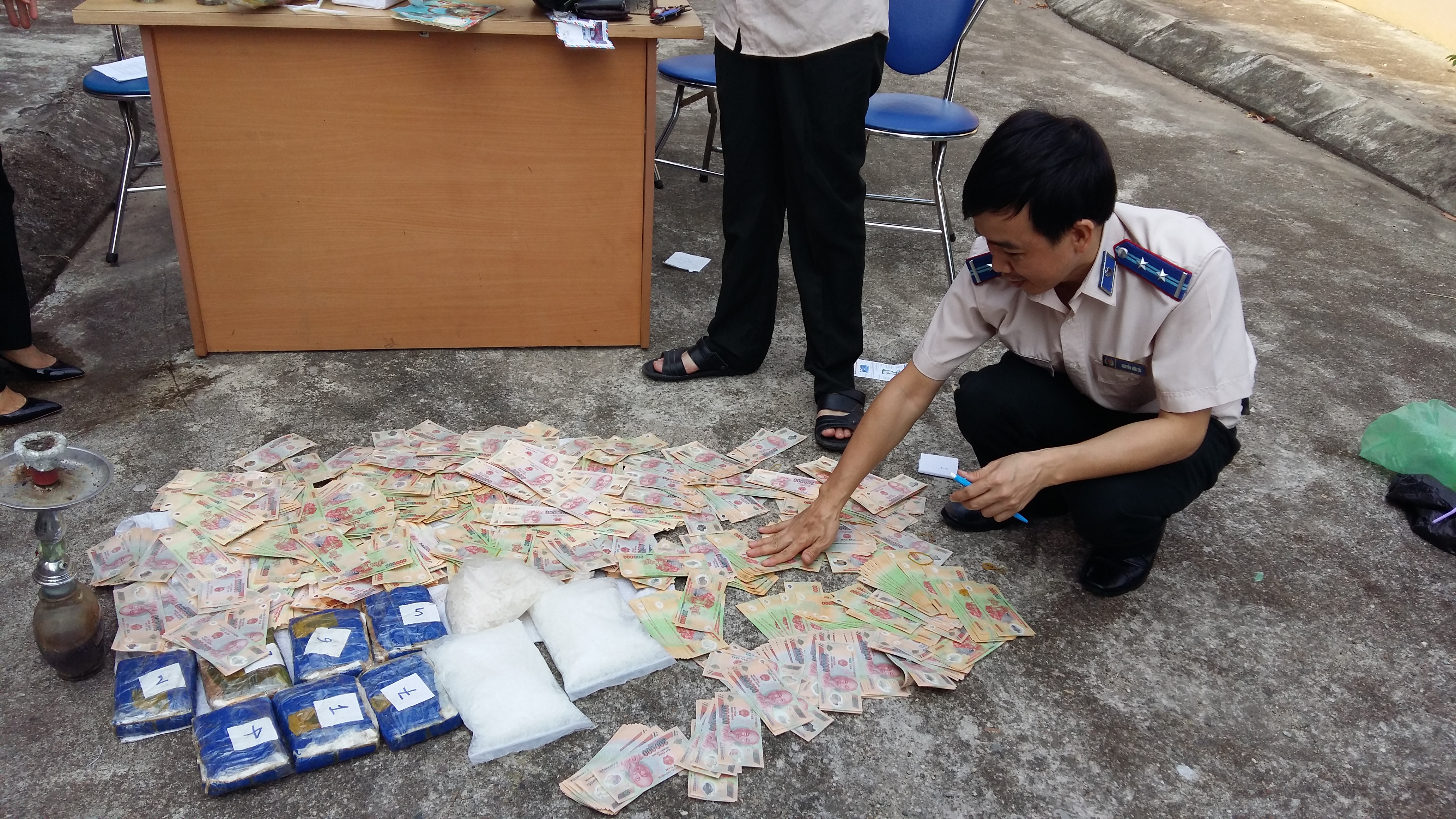 TIÊU HUỶ TANG VẬT CÁC VỤ ÁN HÌNH SỰ