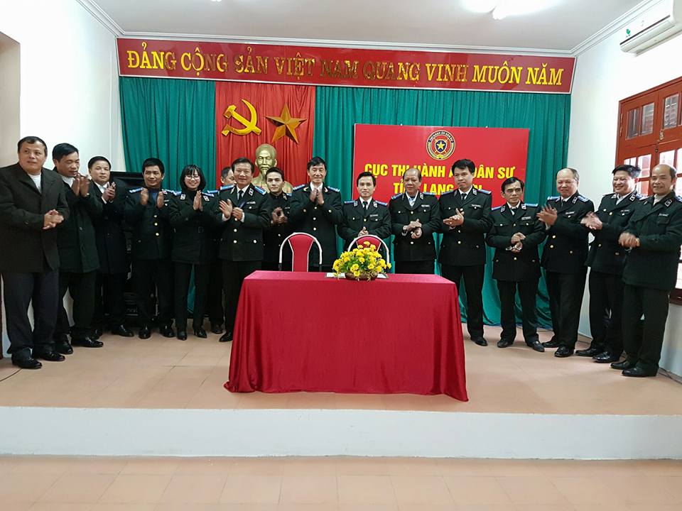 Phát động phong trào thi đua và ký kết giao ước thi đua năm 2017