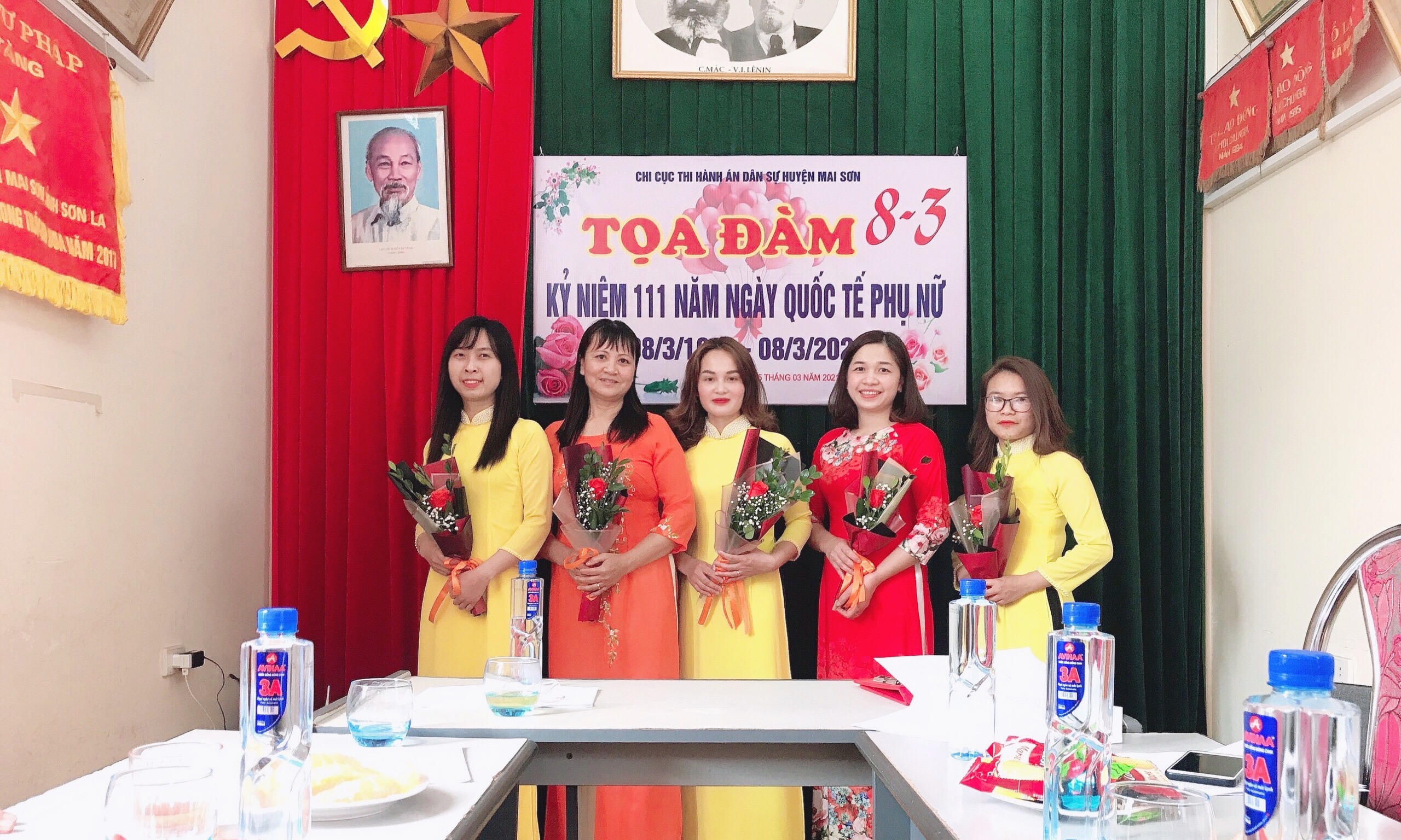 Chi cục Thi hành án dân sự huyện Mai Sơn tổ chức tọa đàm ngày nhân ngày mồng 8/3