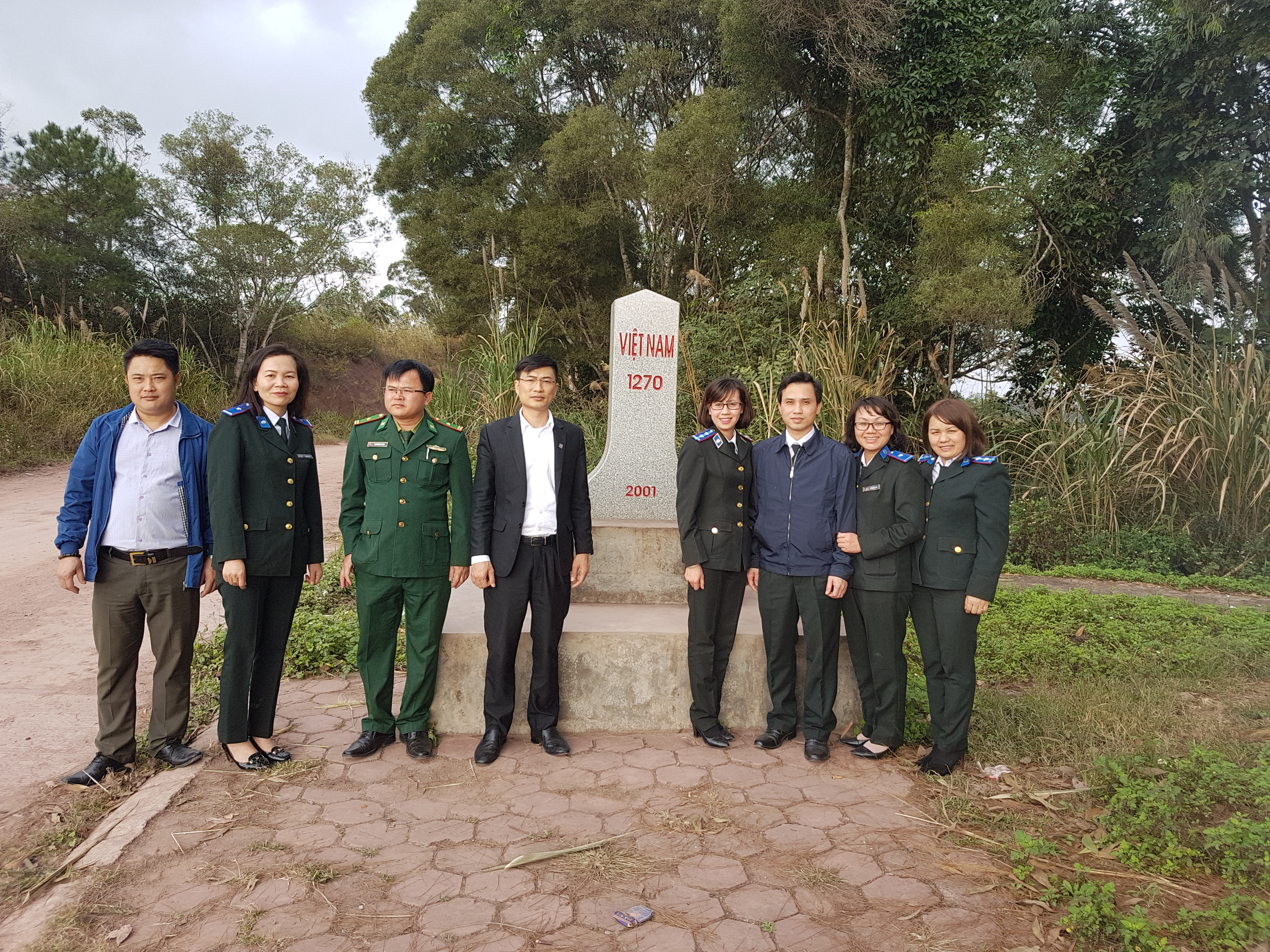 TẾT SỚM - ẤM LÒNG CHIẾN SỸ VÙNG BIÊN