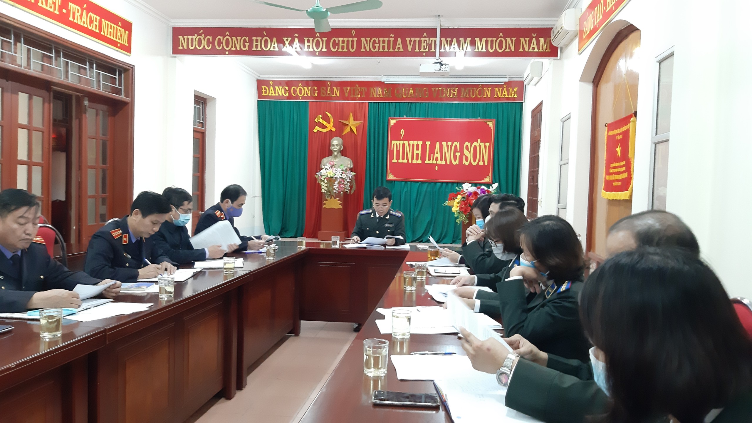 Viện kiểm sát nhân dân tỉnh tiến hành trực tiếp kiểm sát công tác thi hành án dân sự tại Cục Thi hành án dân sự tỉnh