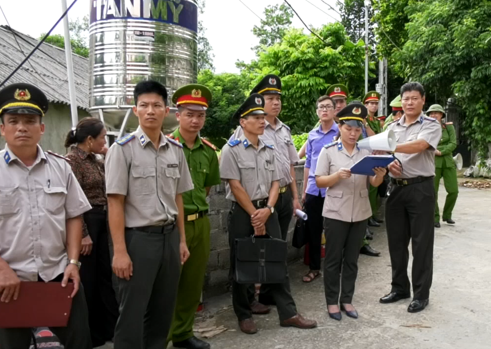 Hữu Lũng: tổ chức cưỡng chế di dời tài sản
