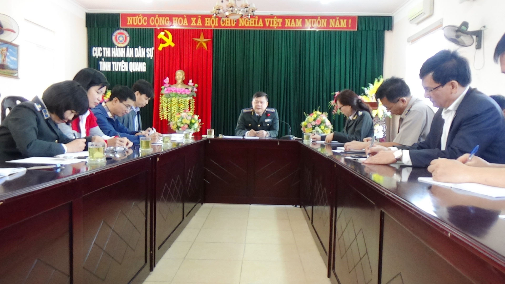 Chi bộ Cục THADS tỉnh sinh hoạt chuyên đề “tự soi, tự sửa” theo Nghị quyết Trung ương 4 (khóa XII)