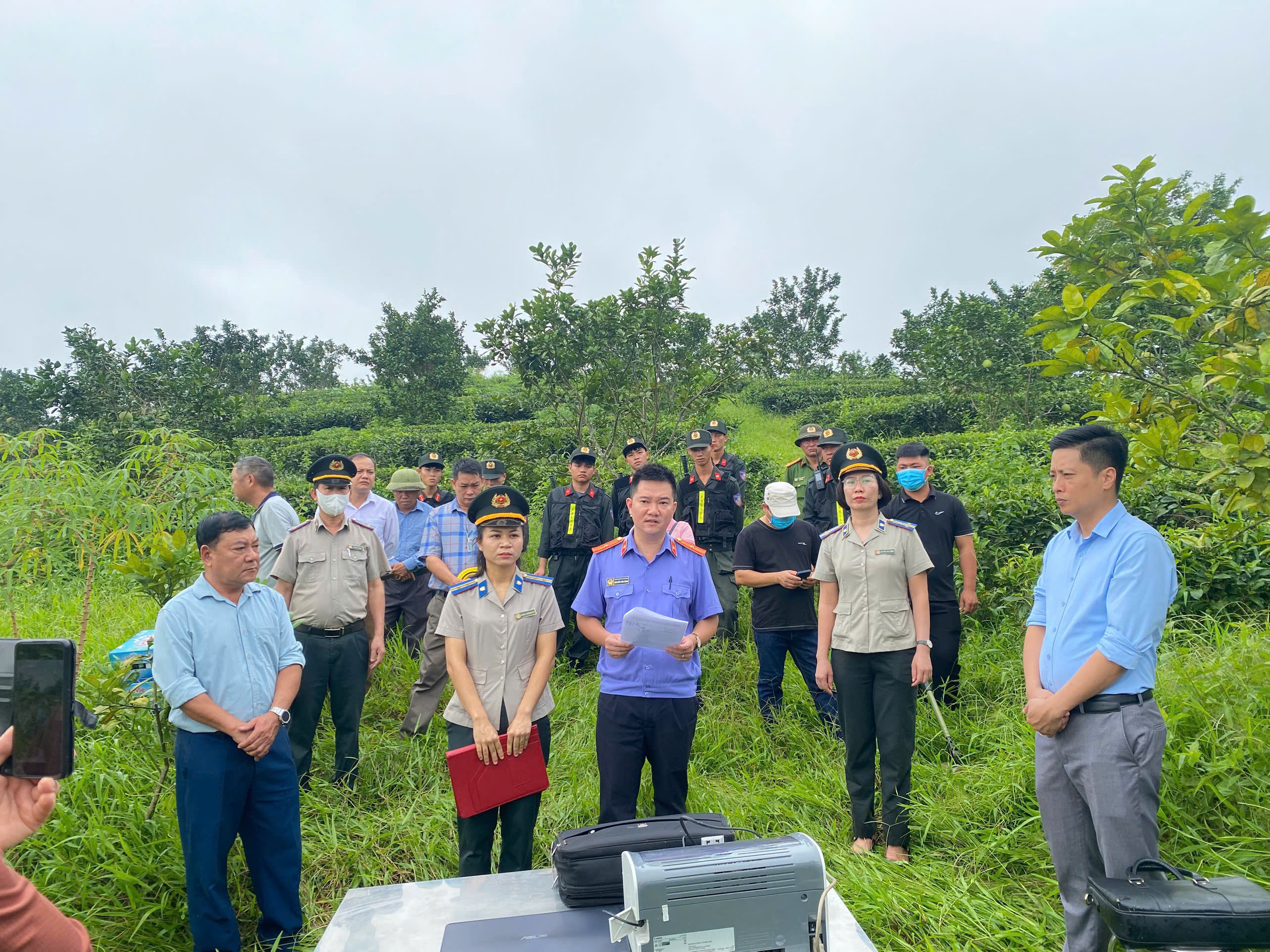 Công đoàn Chi cục Thi hành án thành phố Tuyên Quang động viên, hỗ trợ đoàn viên, gia đình đoàn viên bị mắc bệnh Covid-19