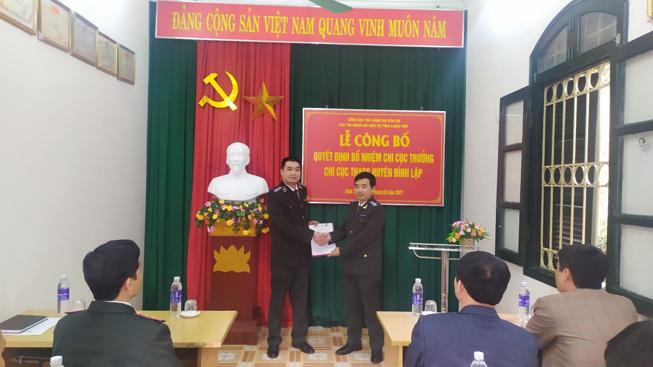 Lễ công bố quyết định bổ nhiệm Chi cục trưởng Chi cục Thi hành án dân sự huyện Đình Lập