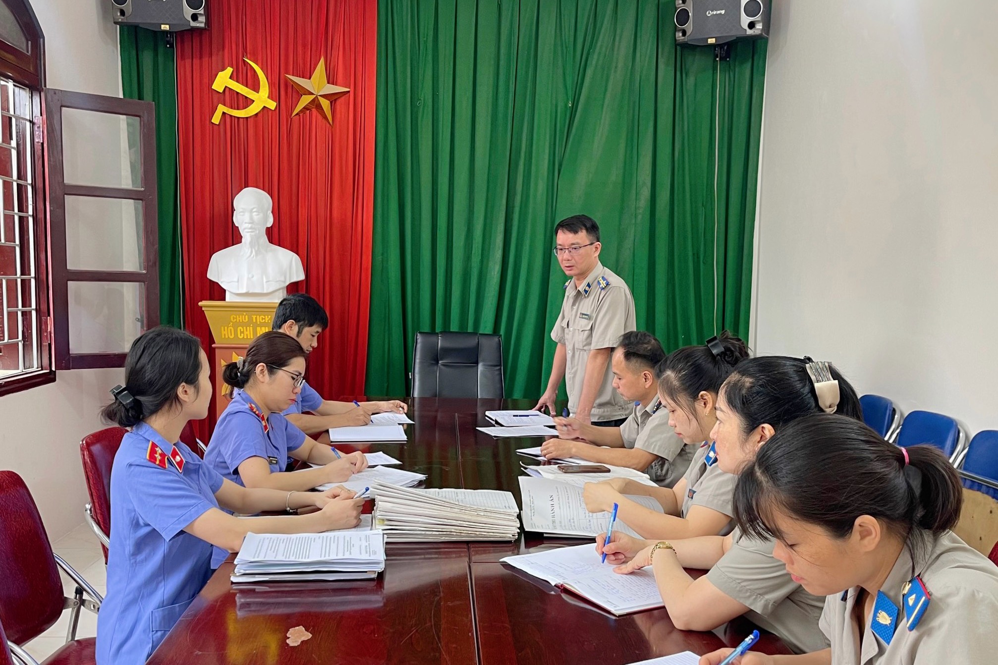 Huyện Chi Lăng: VKSND huyện Chi Lăng thực hiện phúc tra Kết luận kiến nghị tại Chi cục thi hành án dân sự