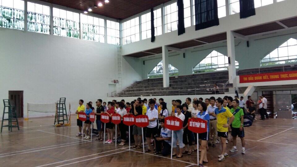 Cục Thi hành án dân sự tỉnh Lào Cai tham gia Giải cầu lông Khối Nội chính năm 2015