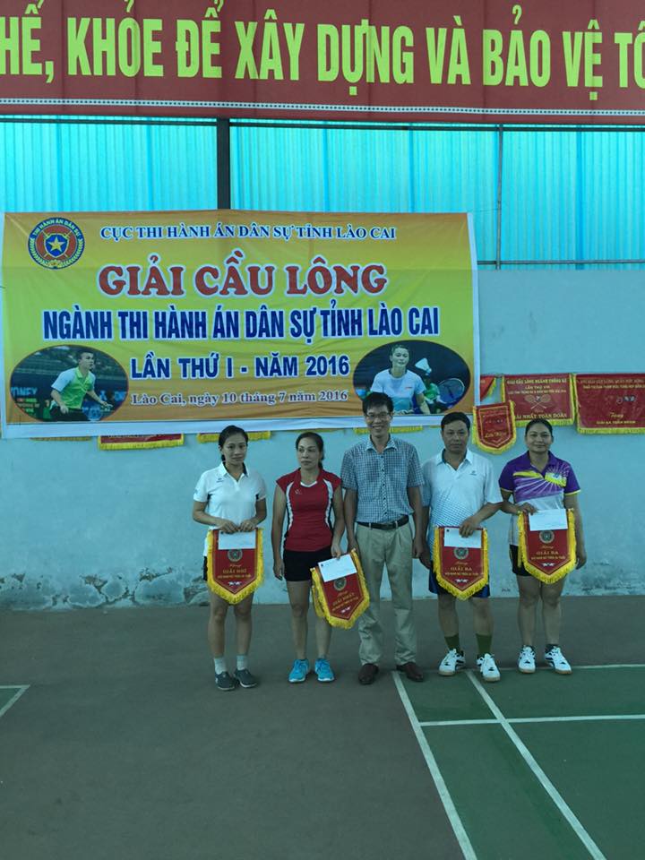 Tưng bừng giải cầu lông  Kỷ niệm 70 năm ngày truyền thống THADS