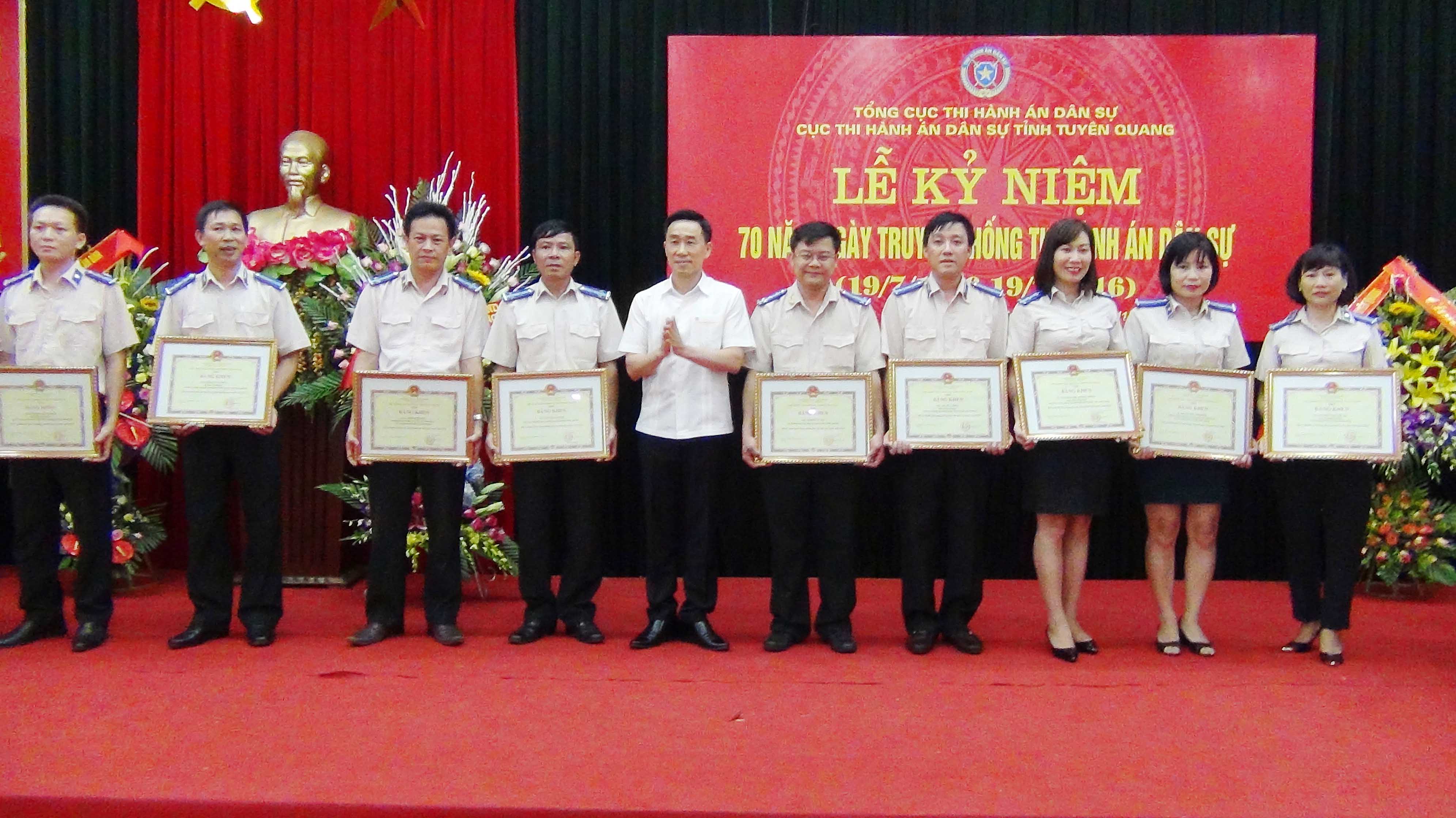 Lễ kỷ niệm 70 năm ngày truyền thống Thi hành án dân sự (19/7/1946 – 19/7/2016): Trang trọng vầ đầy ý nghĩa