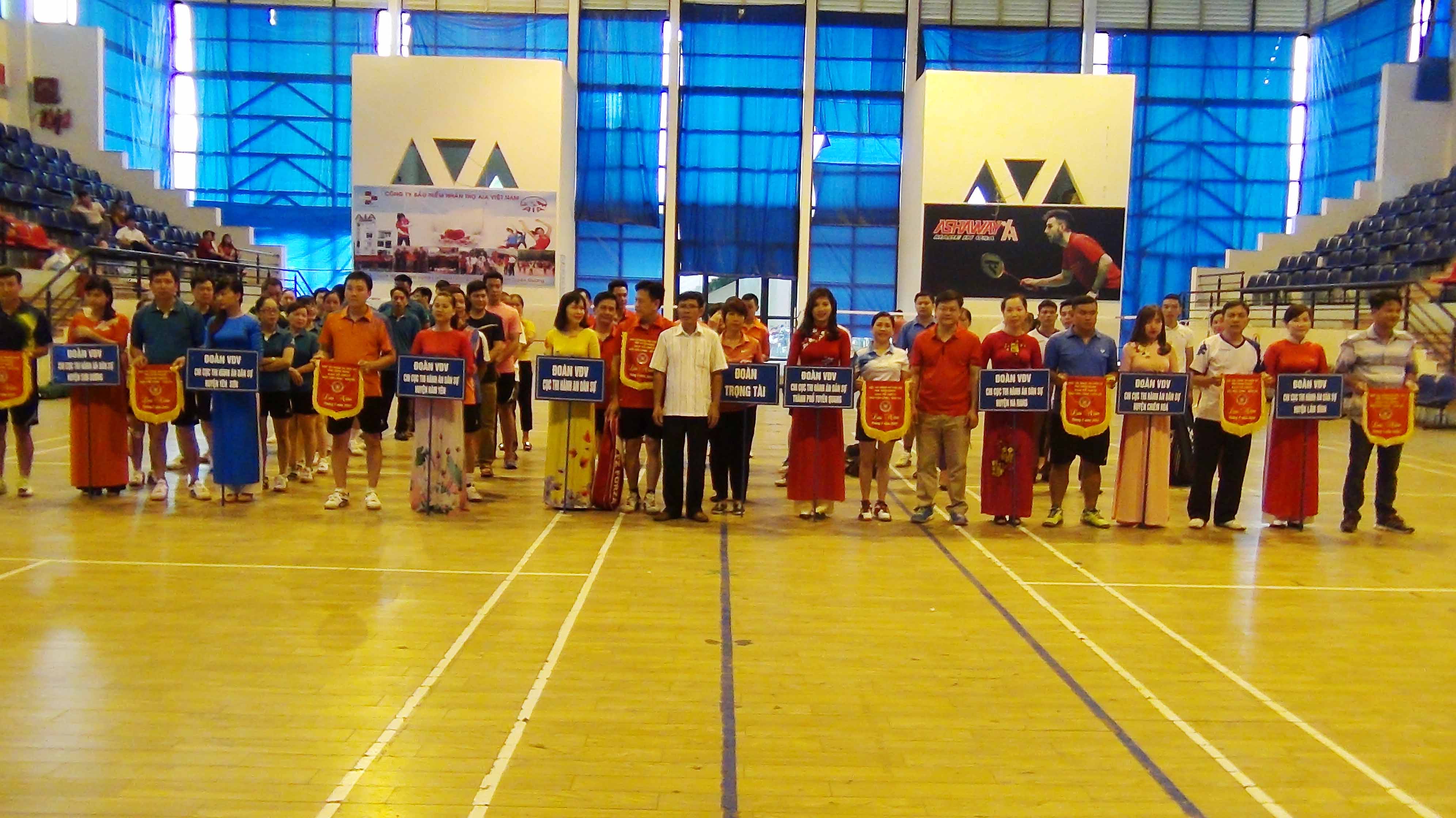 Giải cầu lông - kéo co các cơ quan THADS tỉnh kỷ niệm 71 năm Ngày truyền thống Thi hành án dân sự (19/7/1946-19/7/2017).