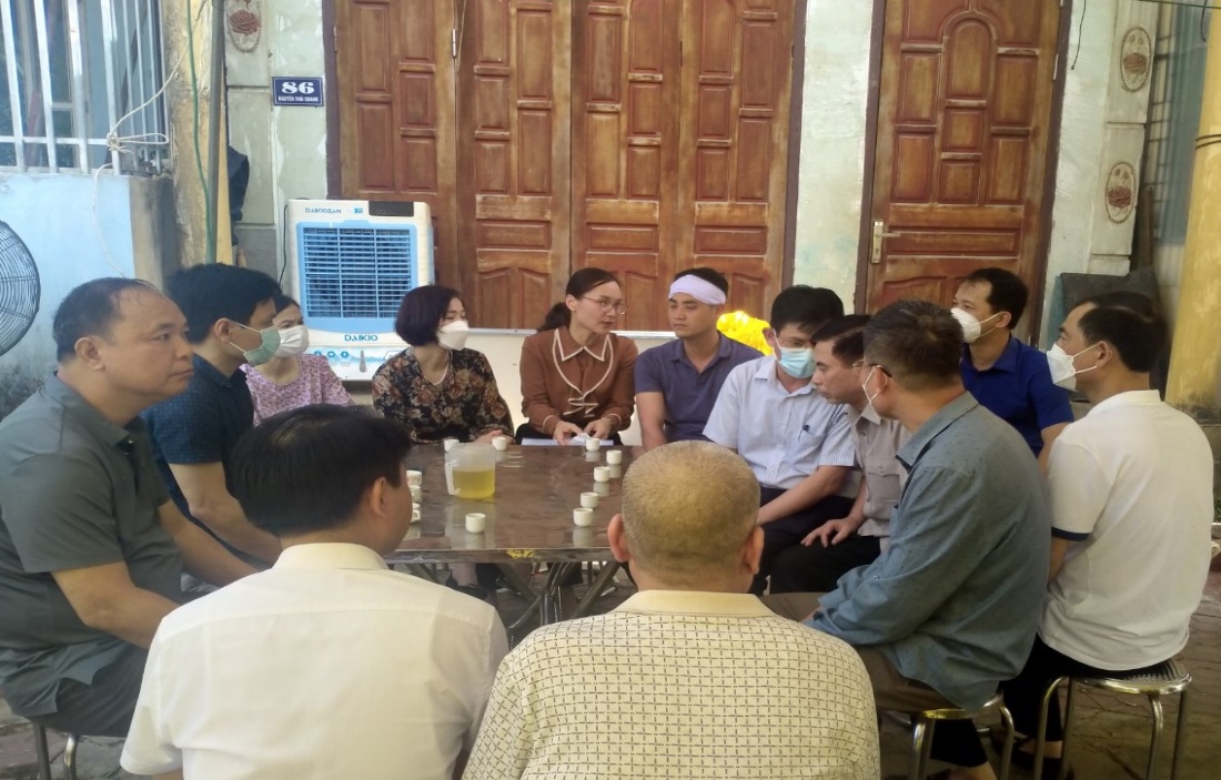 Cơ quan Thi hành án dân sự tỉnh Lào Cai thăm viếng  gia đình công chức bị tai nạn