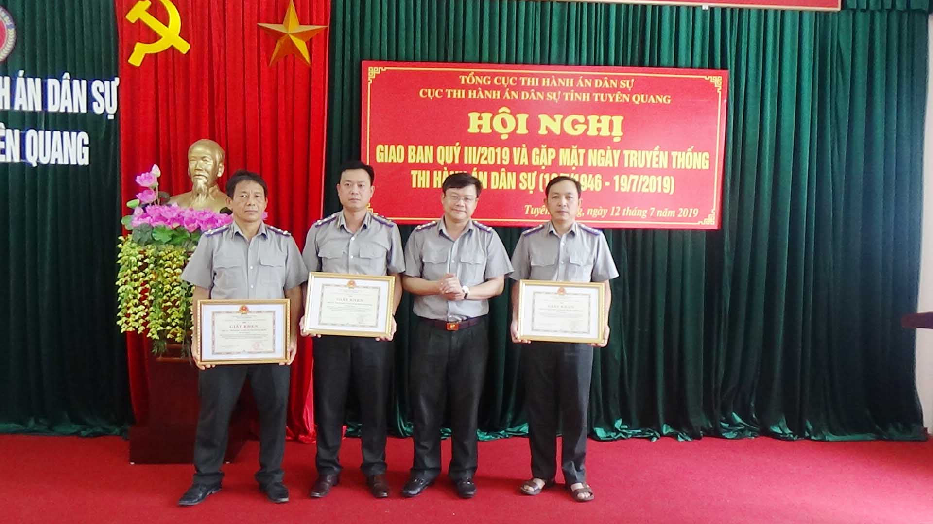 Hội nghị giao ban công tác 9 tháng năm 2019 và gặp mặt Ngày truyền thống Thi hành án dân sự (19/7/2046 – 19/7/2019)