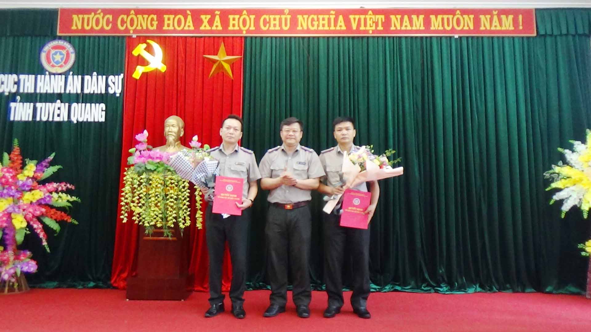 Tuyên Quang tổ chức Hội nghị giao ban công tác THADS, theo dõi THAHC 9 tháng năm 2021 và công bố các quyết định điều động, luân chuyển, bổ nhiệm cán bộ lãnh đạo, quản lý