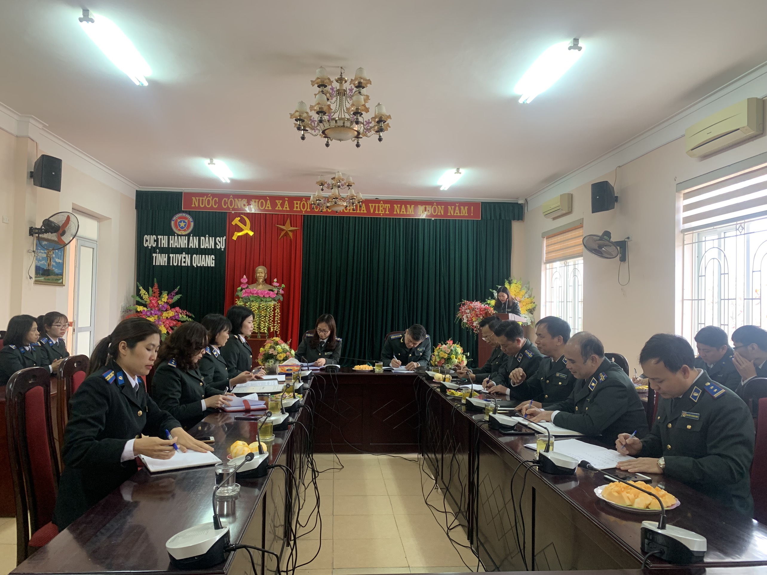 Cục Thi hành án dân sự - Công đoàn Cục Thi hành án dân sự tỉnh Tuyên Quang tổ chức Hội nghị cán bộ, công chức năm 2022.