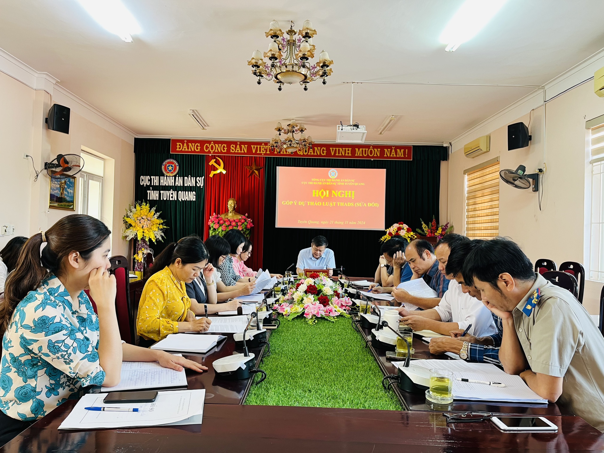 Cục Thi hành án dân sự tỉnh Tuyên Quang tổ chức Hội nghị góp ý dự thảo Luật Thi hành án dân sự (sửa đổi)