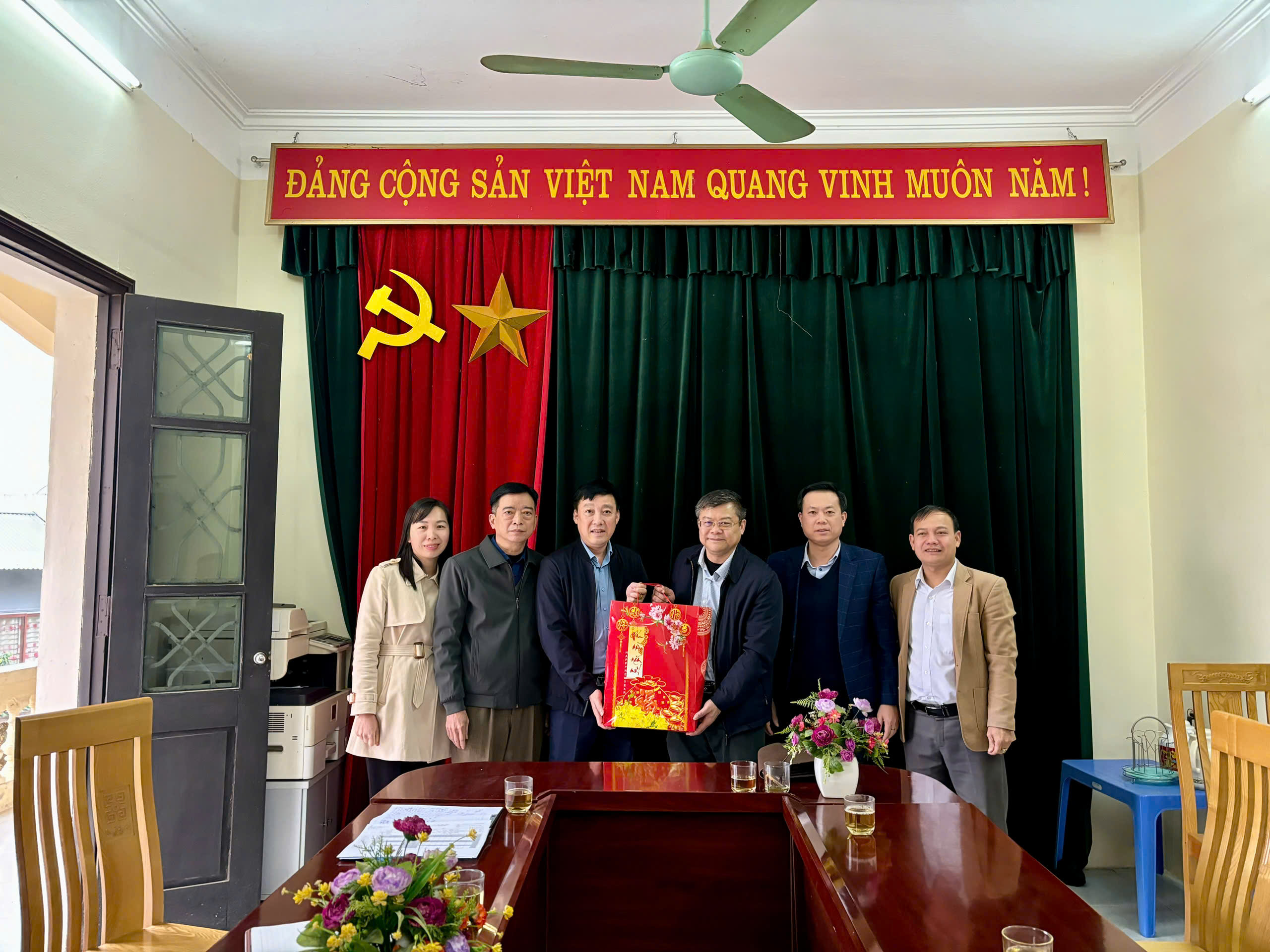 Lãnh đạo Cục THADS tỉnh làm việc và chúc tết lãnh đạo, công chức, người lao động các Chi cục THADS huyện Chiêm Hoá, huyện Na Hang và huyện Lâm Bình