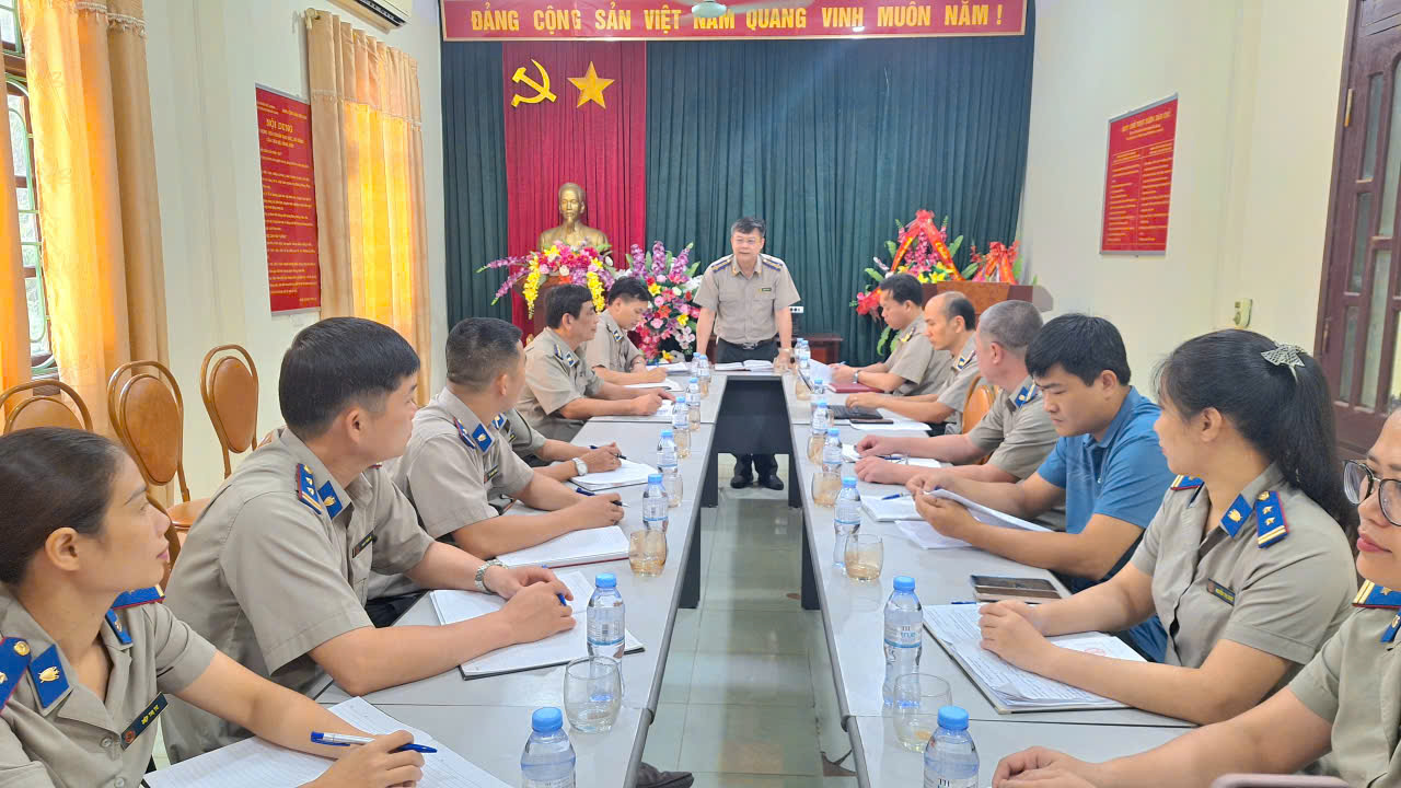 Đoàn công tác của Lãnh đạo Thi hành án dân sự tỉnh thăm và làm việc với Phòng thi hành án dân sự khu vực 4, 5, 6, 7, 8 – Tuyên Quang