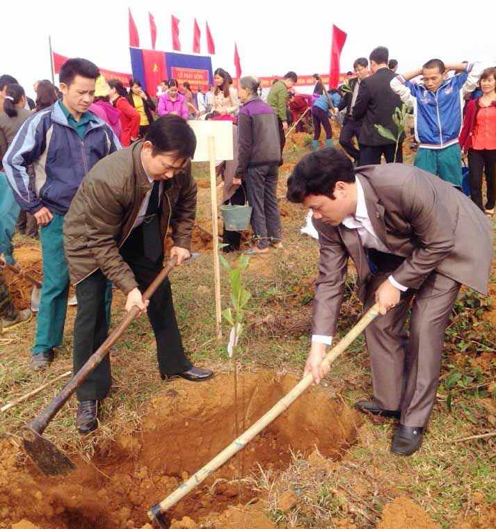 Chi cục Thi hành án dân sự  thành phố tham gia “ Tết Trồng cây” chào mừng Xuân Đinh Dậu 2017.
