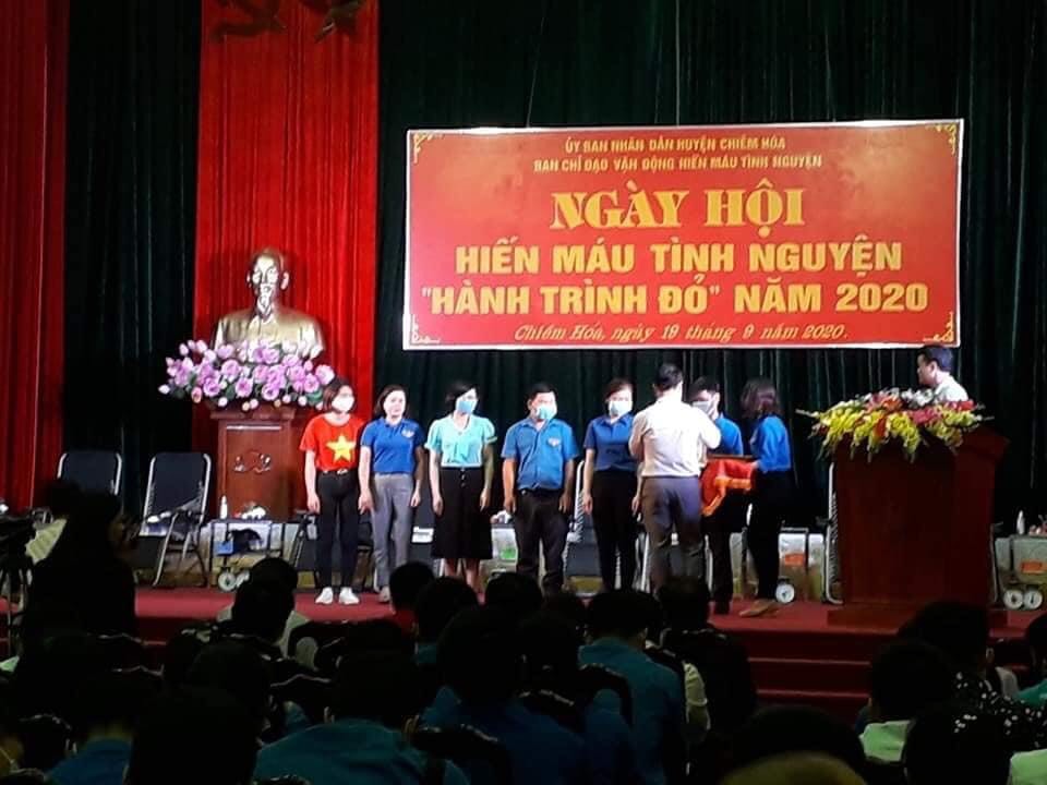 Chi cục Thi hành án dân sự huyện Chiêm Hóa hưởng ứng Ngày hội hiến máu tình  nguyện Hành trình đỏ năm 2020.