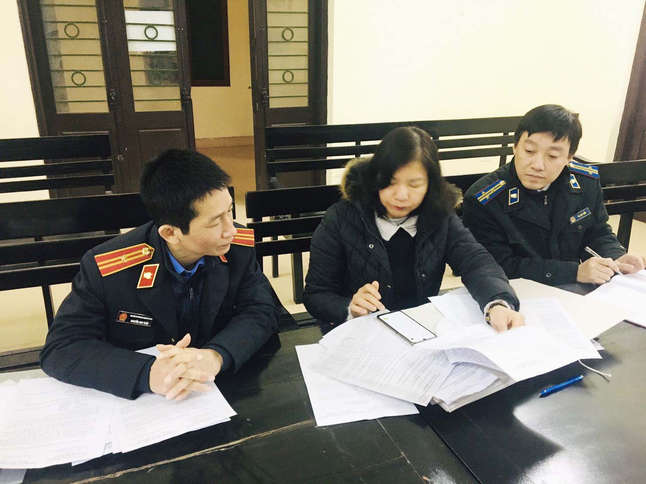 Sơn Dương: Họp liên ngành xét miễn, giảm nghĩa vụ thi hành án dân sự đối với các khoản thu, nộp ngân sách nhà nước