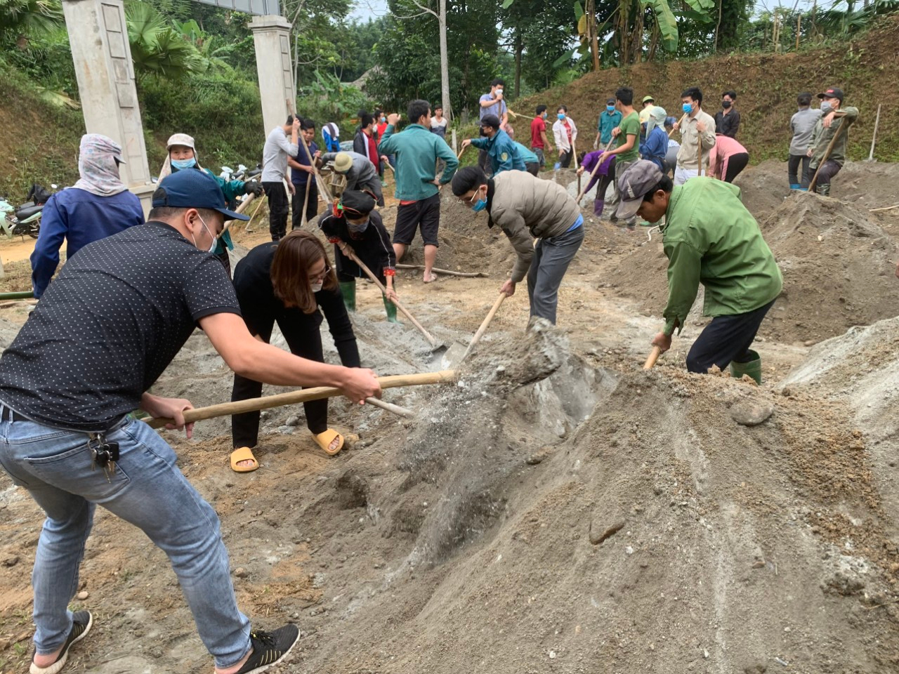 Chi cục Thi hành án dân sự huyện Hàm Yên  tích cực tham gia các hoạt động hướng về cơ sở