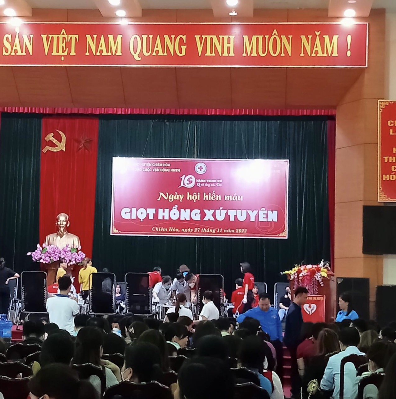 Đoàn viên Công đoàn Chi cục THADS huyện Chiêm Hoá tham gia Ngày hội hiến máu tình nguyện “Giọt hồng xứ Tuyên"