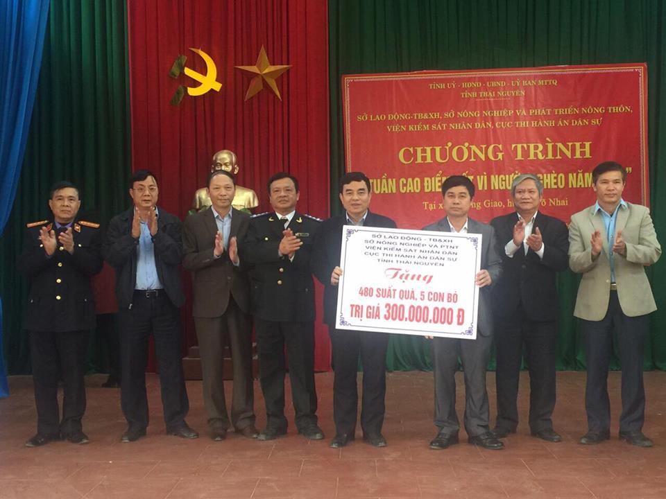 Triển khai Chương trình “Tuần cao điểm Tết vì người nghèo năm 2018”