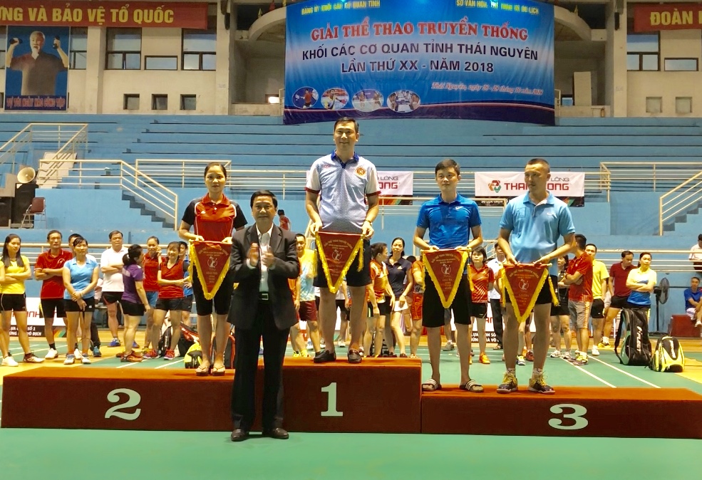 Cục Thi hành án dân sự tham gia Giải thể thao truyền thống Kỷ niệm Ngày thành lập Đảng ủy Khối Các cơ quan tỉnh Thái Nguyên lần thứ XX