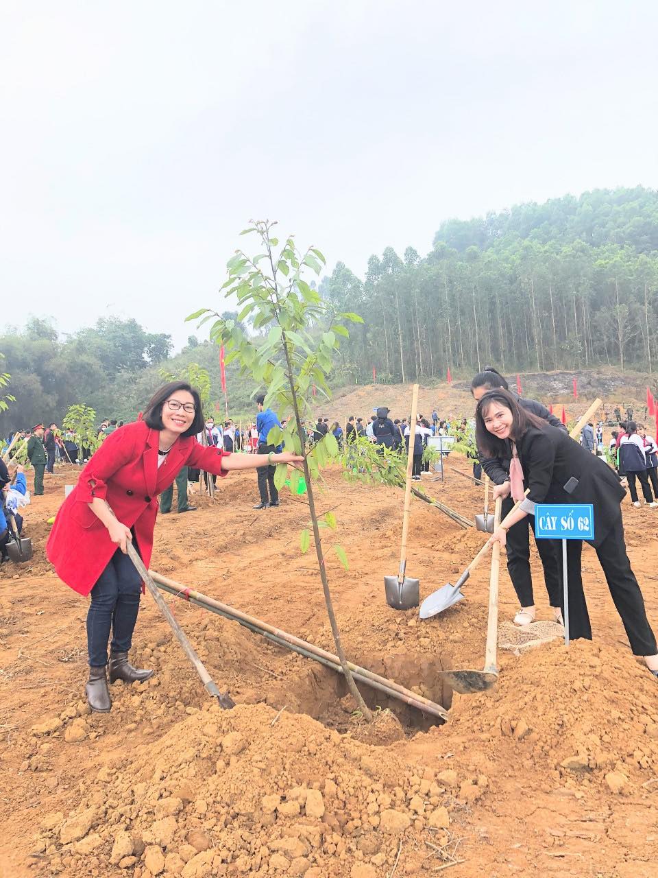 Chi cục THADS thành phố Tuyên Quang tham gia lễ phát động "Tết trồng cây đời đời nhớ ơn Bác Hồ" xuân Giáp Thìn 2024