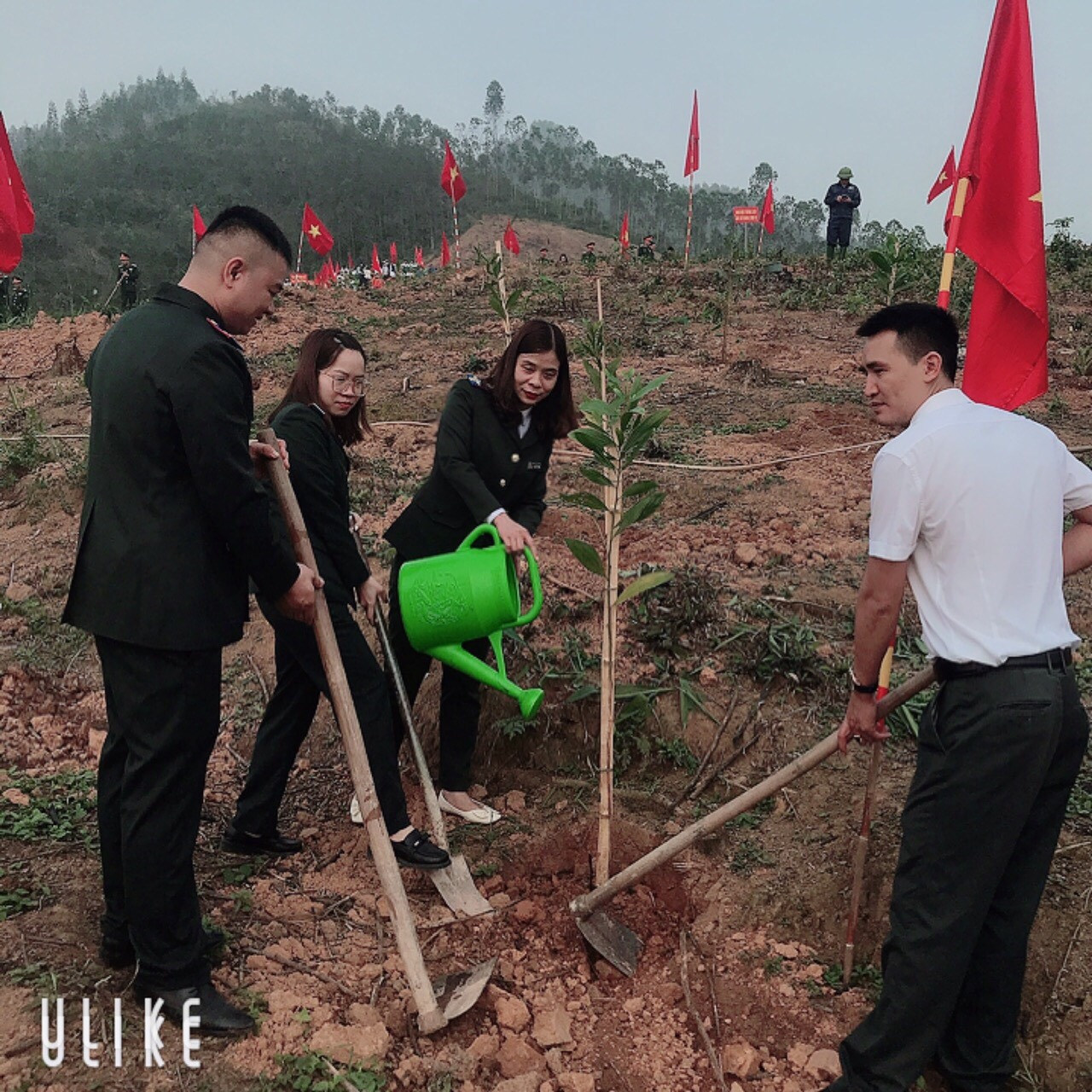 Chi cục THADS huyện Yên Sơn tham gia Lễ phát động “Tết trồng cây đời đời nhớ ơn Bác Hồ” Xuân Giáp Thìn và hưởng ứng Chương trình “Trồng 1 tỷ cây xanh” của Thủ tướng Chính phủ trên địa bàn huyện Yên Sơn năm 2024