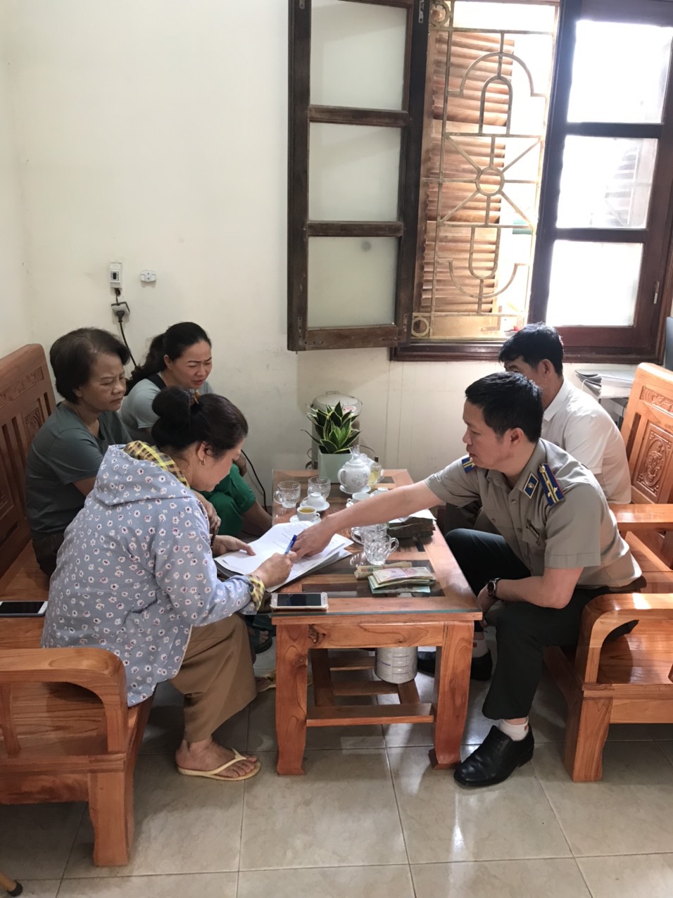 Chi cục THADS huyện Chiêm Hóa: Giải quyết dứt điểm nhiều vụ việc có điều kiện trên một năm chưa thi hành xong, góp phần chung vào thành tích thi đua chuyên đề của đơn vị