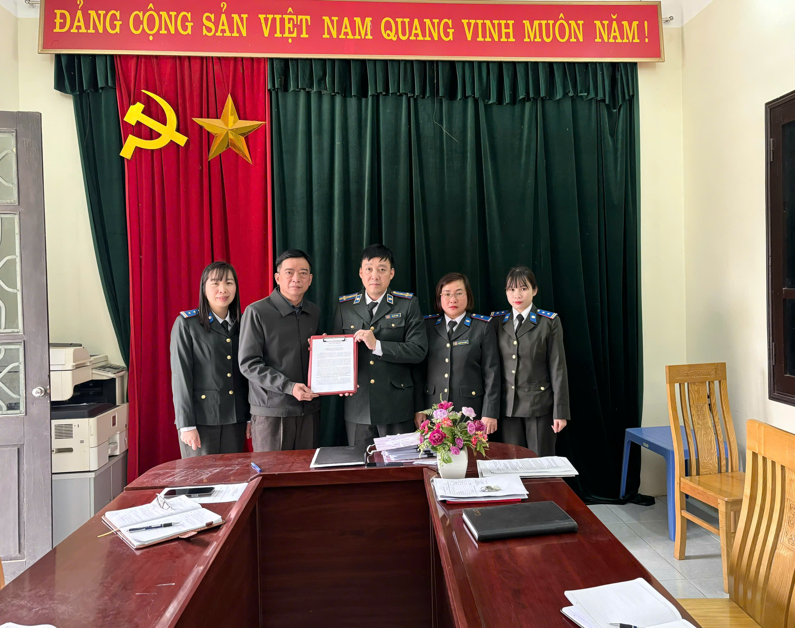 Chi cục Thi hành án dân sự huyện Na Hang tổ chức Hội nghị công chức, người lao động năm 2024