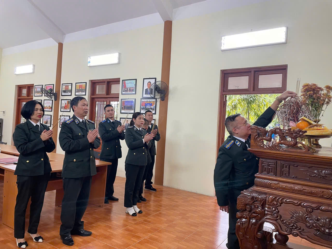 Chi cục THADS huyện Yên Sơn  tổ chức dâng hương tại khu di tích Bộ Tư pháp tại thôn Mới, xã Minh Thanh, huyện Sơn Dương, tỉnh Tuyên Quang