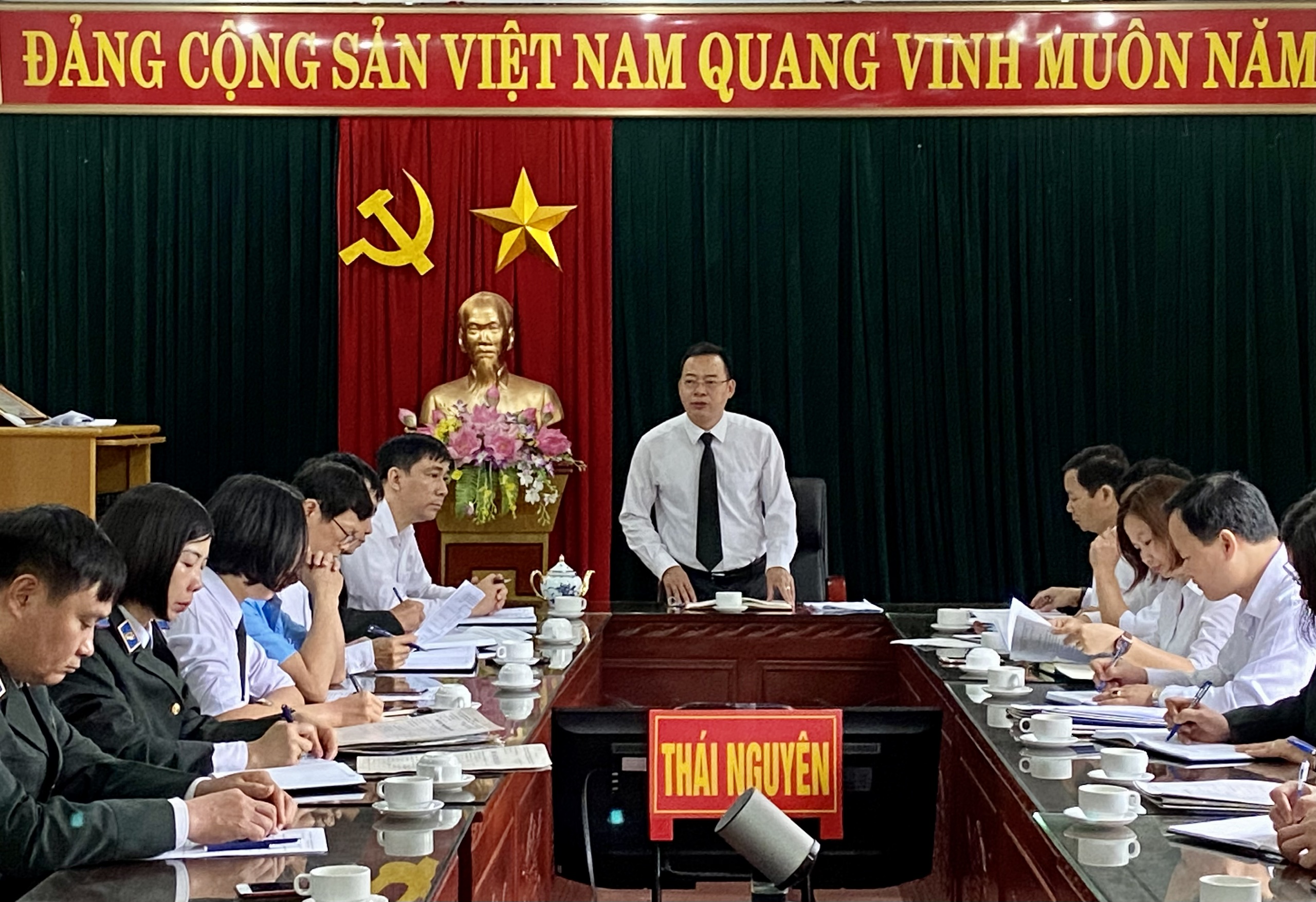 CHỈ ĐẠO TỔ CHỨC VIỆC THI HÀNH ÁN CÓ ĐIỀU KIỆN