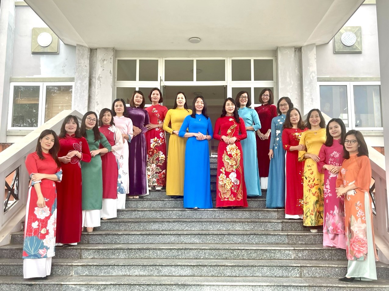 Hoà trong không khí sôi nổi chào mừng kỷ niệm 114 năm ngày Quốc tế Phụ nữ 8/3 (8/3/1910-8/3/2024) và 1984 năm khởi nghĩa Hai Bà Trưng. Công đoàn cơ sở Cục Thi hành án dân sự tỉnh đã tổ chức triển khai nhiều hoạt động ý nghĩa