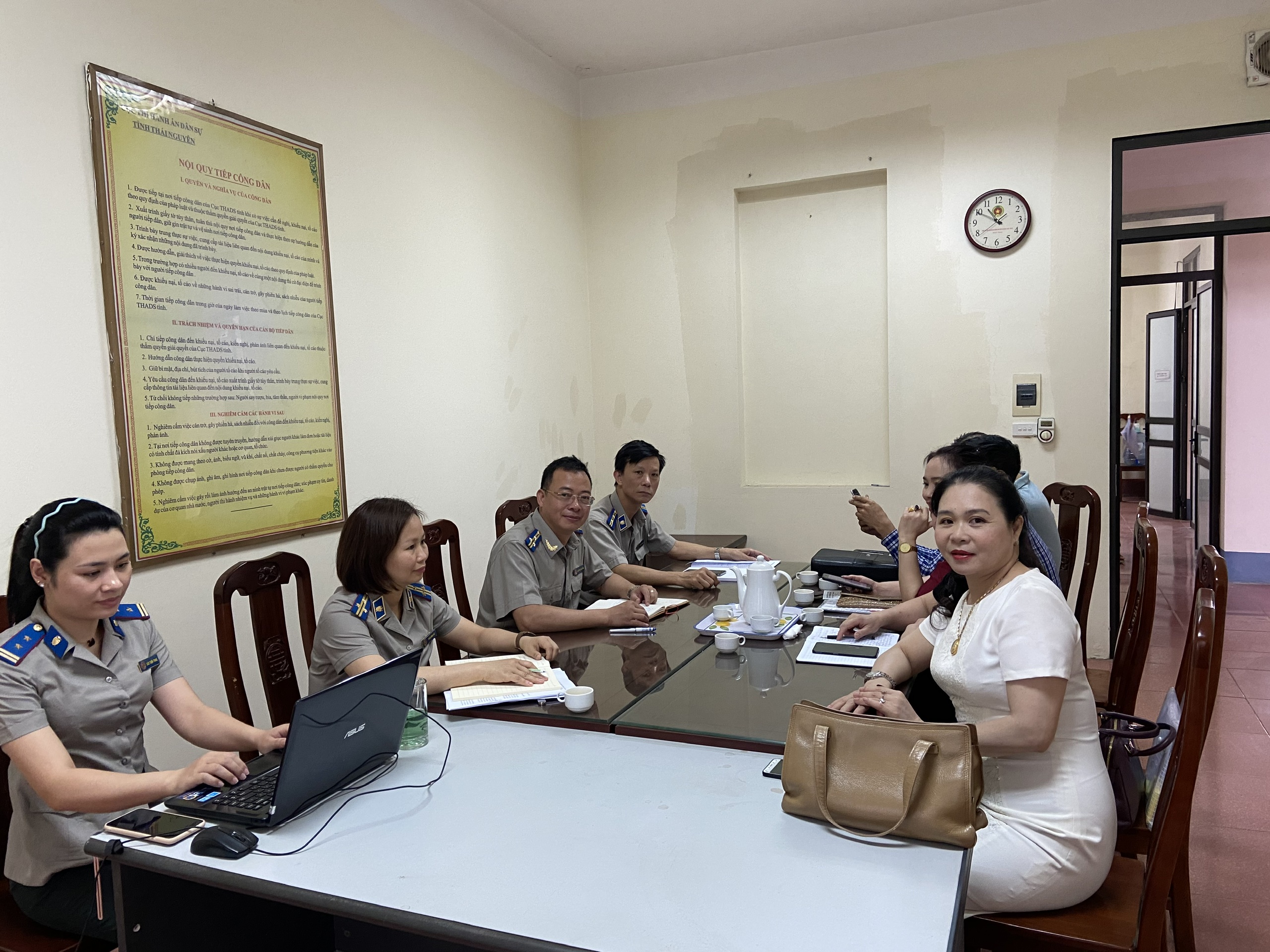 Cục Thi hành án dân sự tỉnh tổ chức tiếp công dân tháng 4