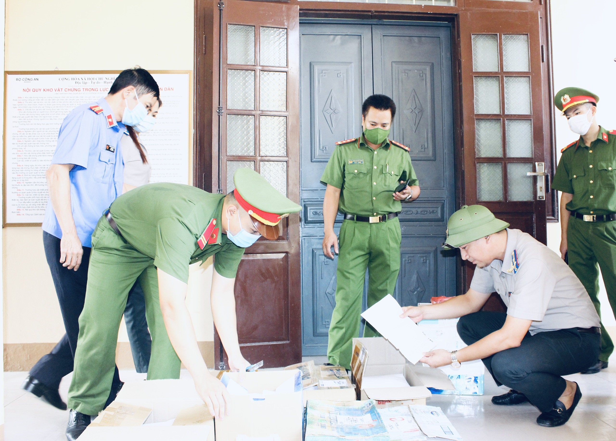 Thái Nguyên tiêu huỷ 80 bánh Heroin