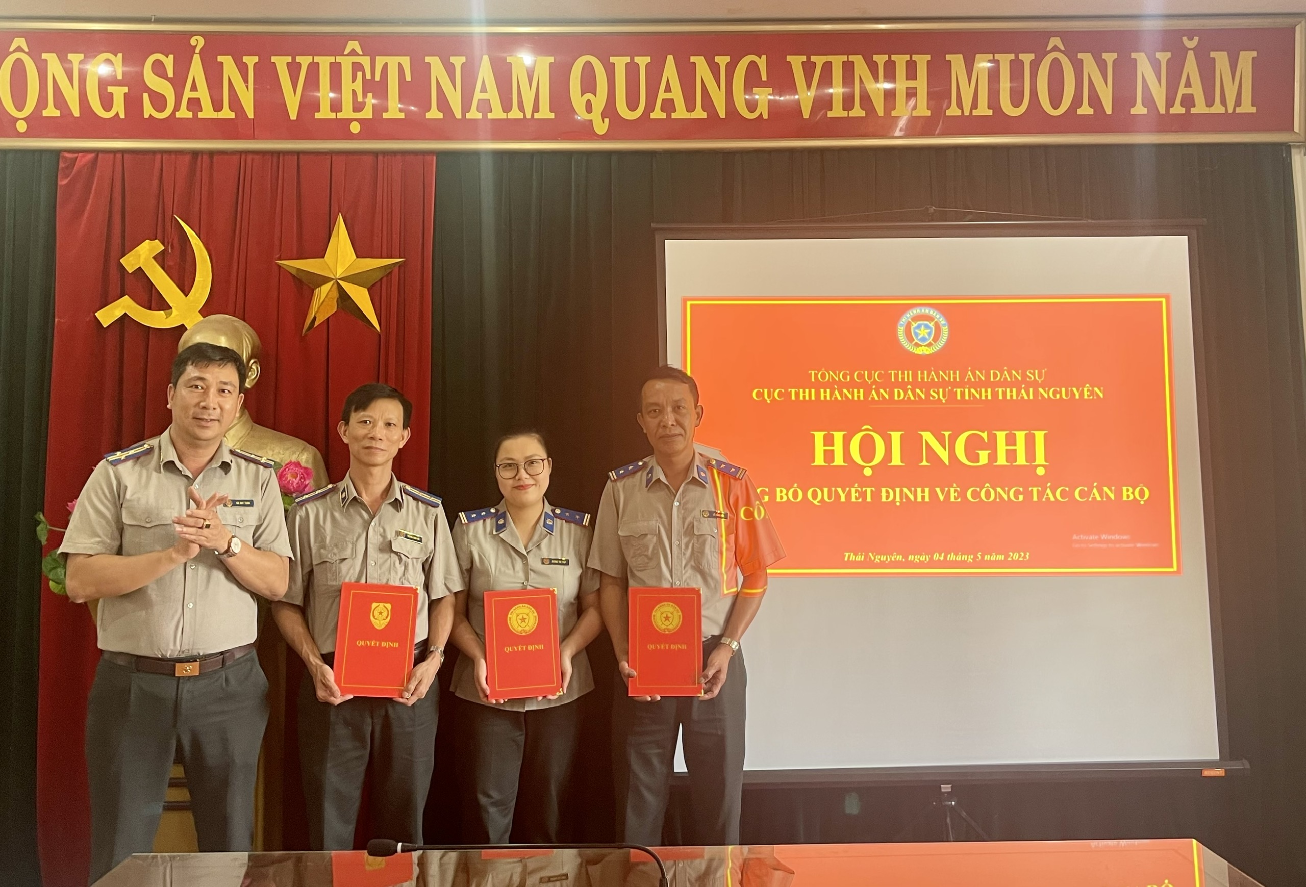 Thái Nguyên: Công bố các quyết định về công tác cán bộ