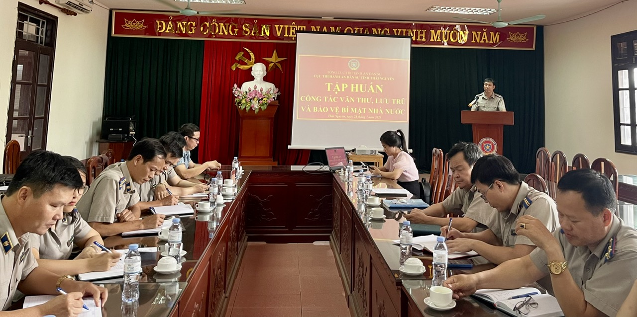 Tập huấn công tác văn thư, lưu trữ và bảo vệ bí mật nhà nước