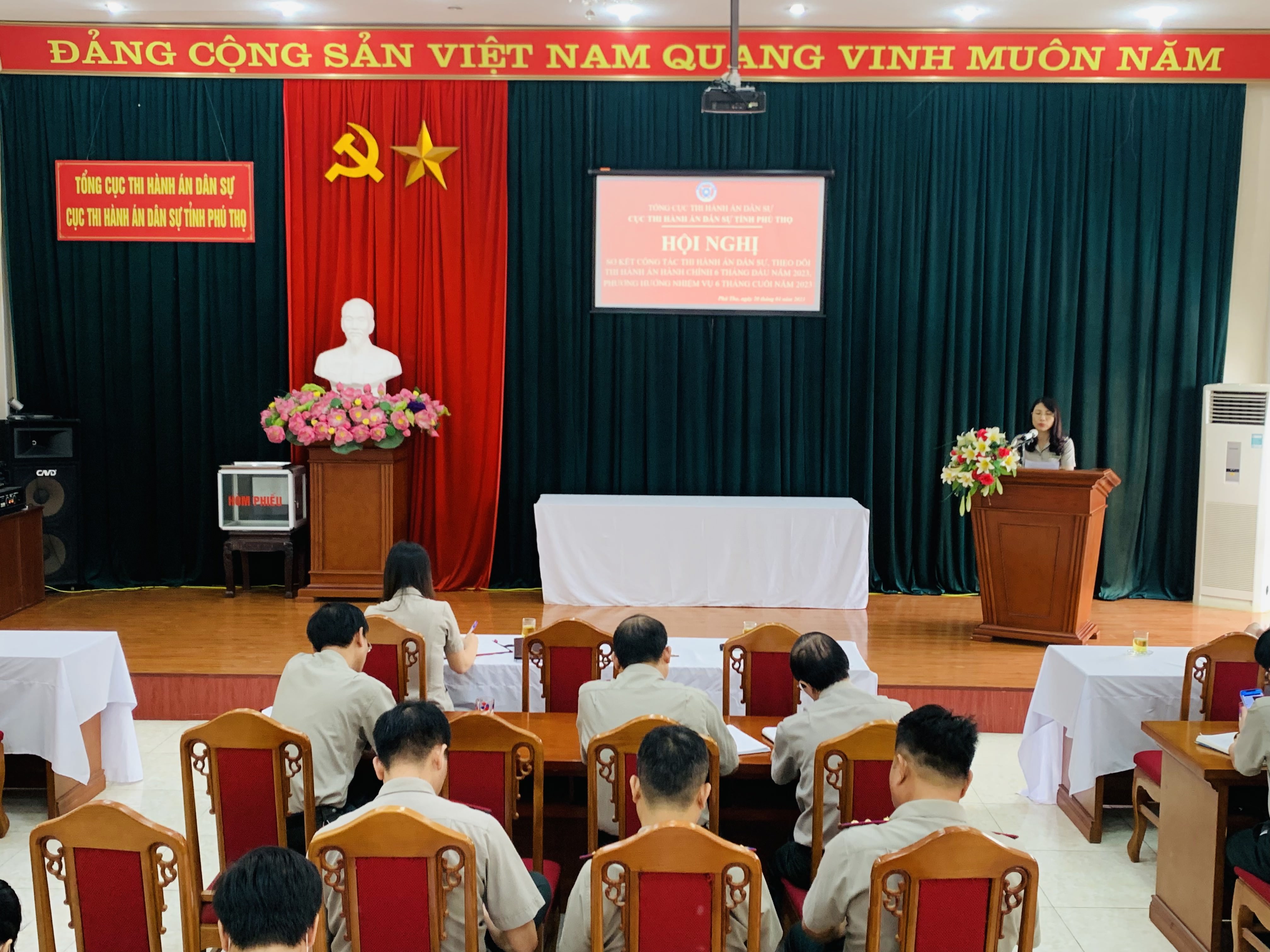 Cục Thi hành án dân sự tỉnh Phú Thọ tổ chức Hội nghị sơ kết công tác thi hành án dân sự, theo dõi thi hành án hành chính 6 tháng đầu năm 2023, phương hướng nhiệm vụ 6 tháng cuối năm
